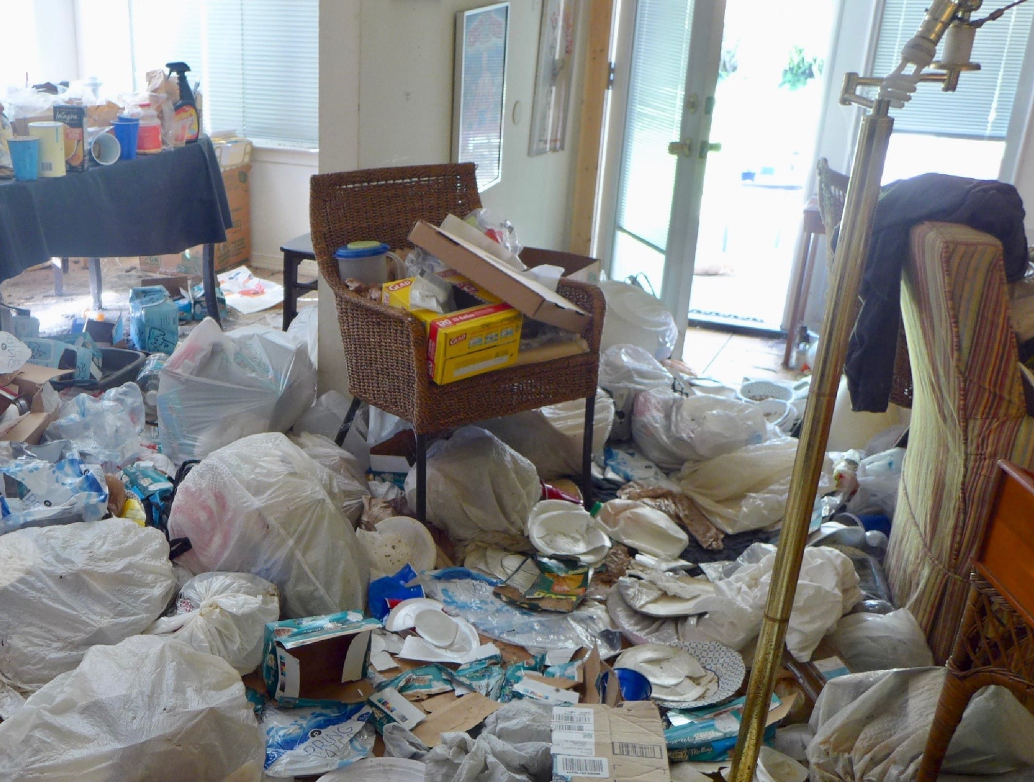 Extremely unclean and unsanitary environment.