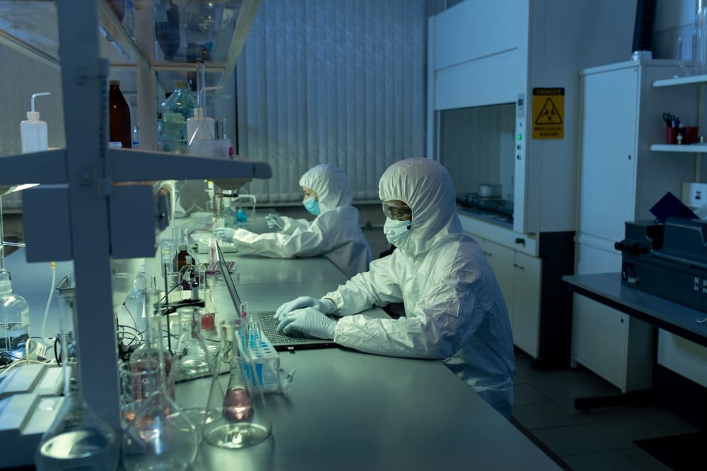 example of scientists working in bsl-2 lab